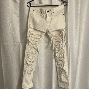 White destress jeans